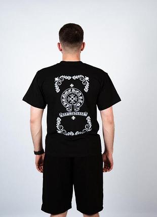 Футболка chrome hearts квадрат позаду чорна