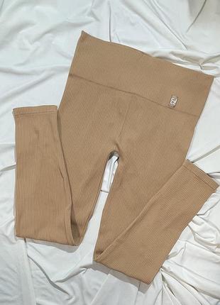Жіночі спортивні легінси calzedonia бежеві