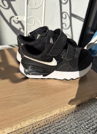 Кросівки унісекс nike чорні