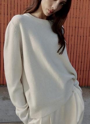 Zara светр молочний екрю зара