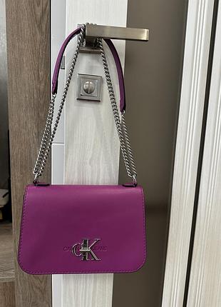 Сумка для жінок calvin klein фіолетова