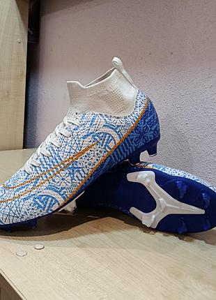 Футбольні бутси р43 27.5см
