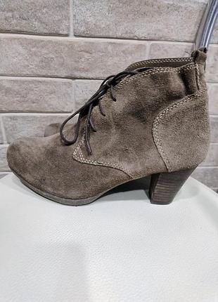 Замшеві ботильйони scholl 3