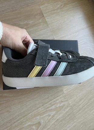 Дитячі замшеві кросівки adidas vl court 3.0