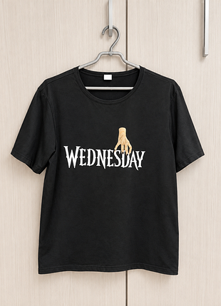 Футболка жіноча чорна з принтом wednesday