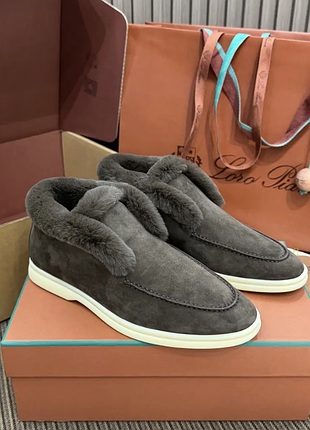 Женские коричневые замшевые зимние лоферы loro piana open walk с мехом лоро пиана lp 39