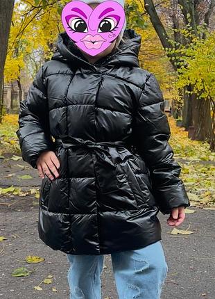 Курточка , пальто, пуховик