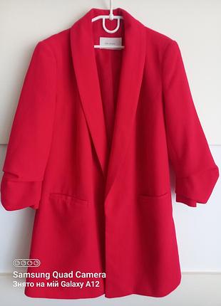 Молодежный пиджак zara с карманами