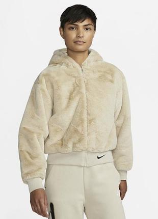 Новая женская куртка шуба nike англия