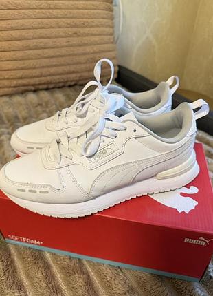Кросівки жіночі puma снікерcи r78 sl jr 374428 02 білий