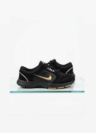 Жіночі кросівки nike чорні із золотим логотипом (розмір 38)