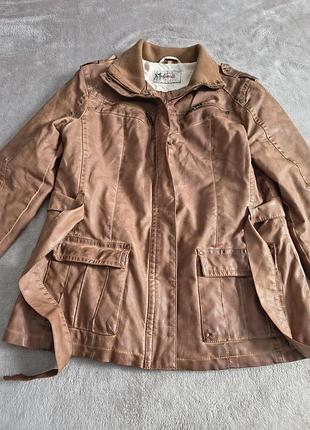 ​жіноча куртка з якісної екошкіри (бренд designer’s)
