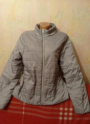 Красива нова курточка