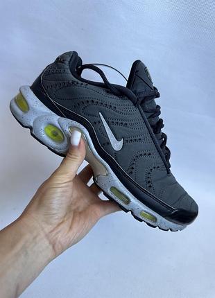 Кросі nike 6