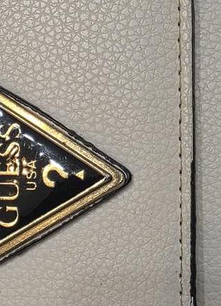 Сумка guess белого цвета 6
