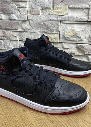 Оригінальні кросівки nike jordan access 2