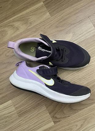 Кросівки nike для дівчаток, фіолетові з чорним, довжина устілки 20,5 см