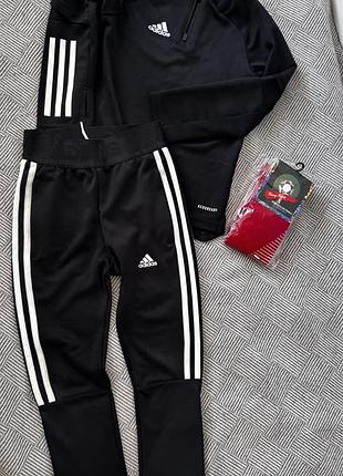 Спортивний костюм adidas 116-122р.