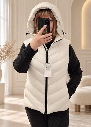 Теплий стьобаний жилет з капюшоном zara розмір xxl на l/xl
