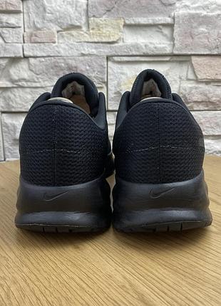 Оригінальні кросівки nike run defy 4