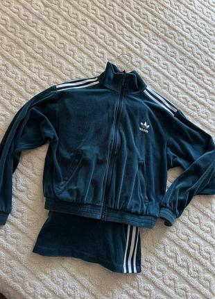 Спортивний костюм adidas