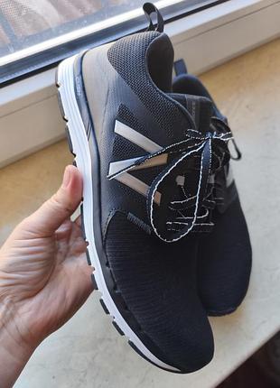 Оригінальні кросівки new balance