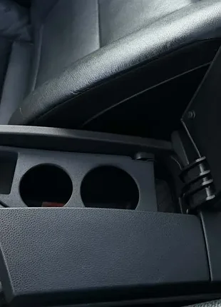 Бмв э60 и э61 подстаканник. bmw e60/e61. 3