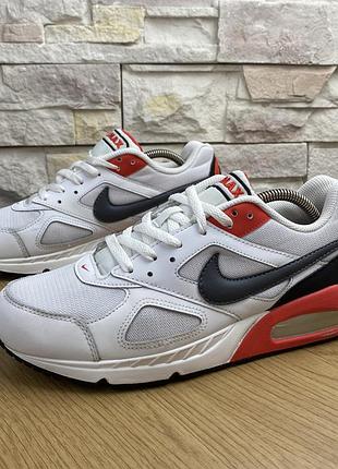 Оригінальні кросівки nike air max ivo