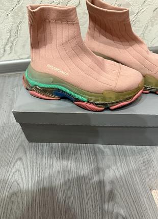 Кросівки balenciaga рожеві, довжина устілки 23,5 см