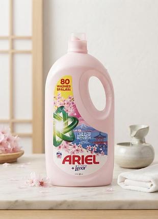 Рідкий засіб для прання ariel + lenor japanese blossom — це концентрований гель