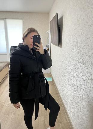 Куртка жіноча зимова чорна