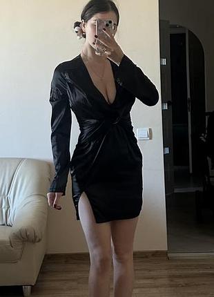 Жіноча сукня prettylittlething чорна
