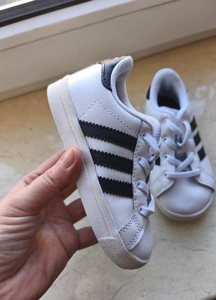 Шкіряні кросівки adidas