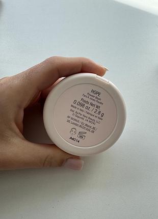 Рум'яна rare beauty soft pinch luminous powder blush hope 2.8 г