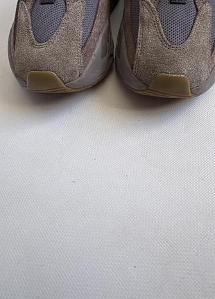 Кросівки adidas yeezy 4