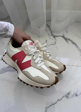 Кросівки new balance білі з червоним