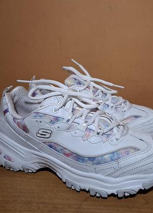 Женские фирменные кроссовки sketchers