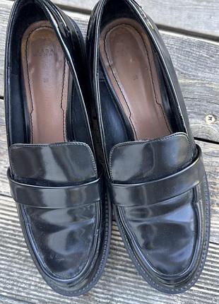 Туфлі zara 38 жіночі лофери