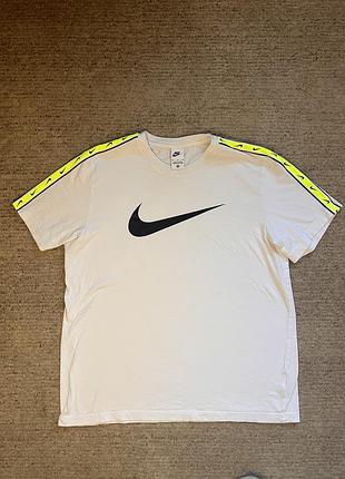 Футболка nike xl на лампасах