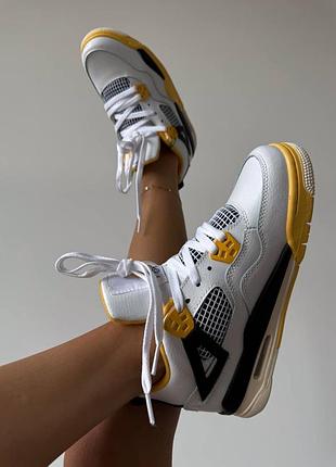 Кросівки жіночі nike air jordan 4 white/yellow