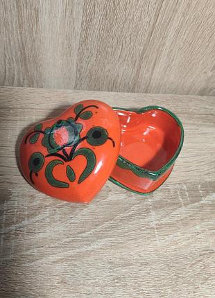 Вінтажна керамічна шкатулка у формі серця villeroy & boch "piroschka" 1970-х років