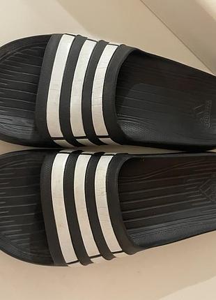 Шльопанці сланці adidas з німеччини