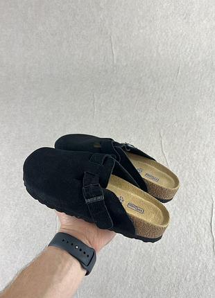 Замшеві чорні сабо birkenstock boston soft footbed