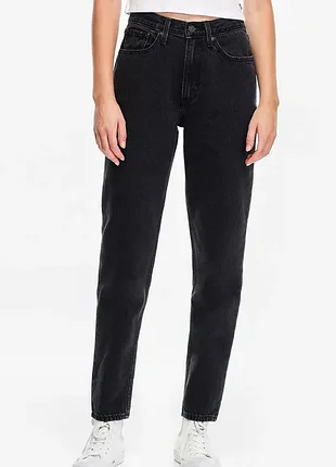 Levis jeans mom black/ джинсы левайс женские момы черные