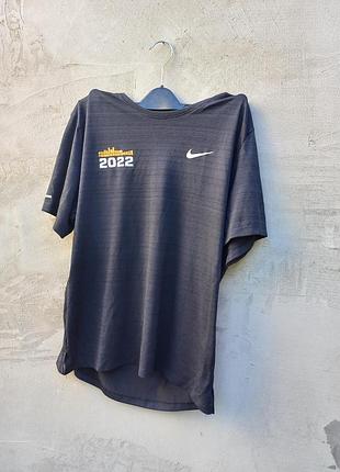 Спортивная футболка nike dri-fit, размер m