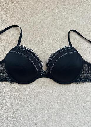 Бюстгалтер calvin klein 80а