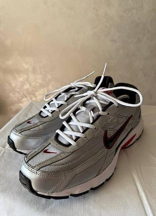 Кросівки nike initiator metallic silver  45р / 29 см