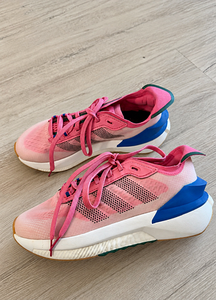 Кроссовки adidas avryn