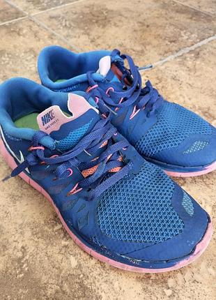 Кроссовки женские nike оригинал. размер 37-37,5