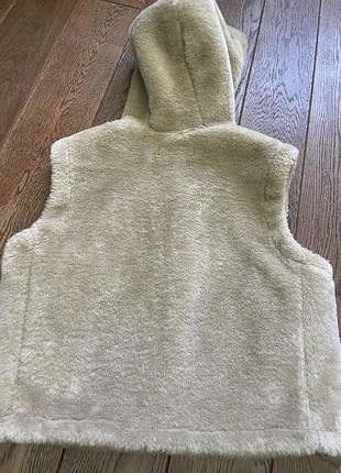 Хутряний жилет zara 9
